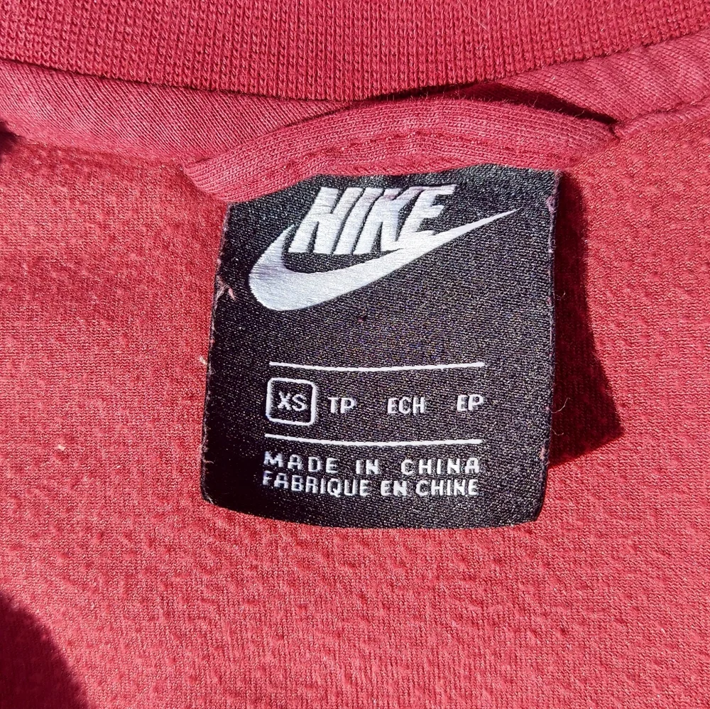 Nike Maroon and Cream Velour Embroidered Cropped Jacket Women's Size XS Y2K 90s - Picture 4 of 9